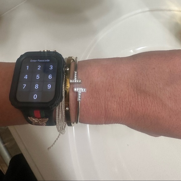 Tiffany “T” bracelet - Picture 8 of 9